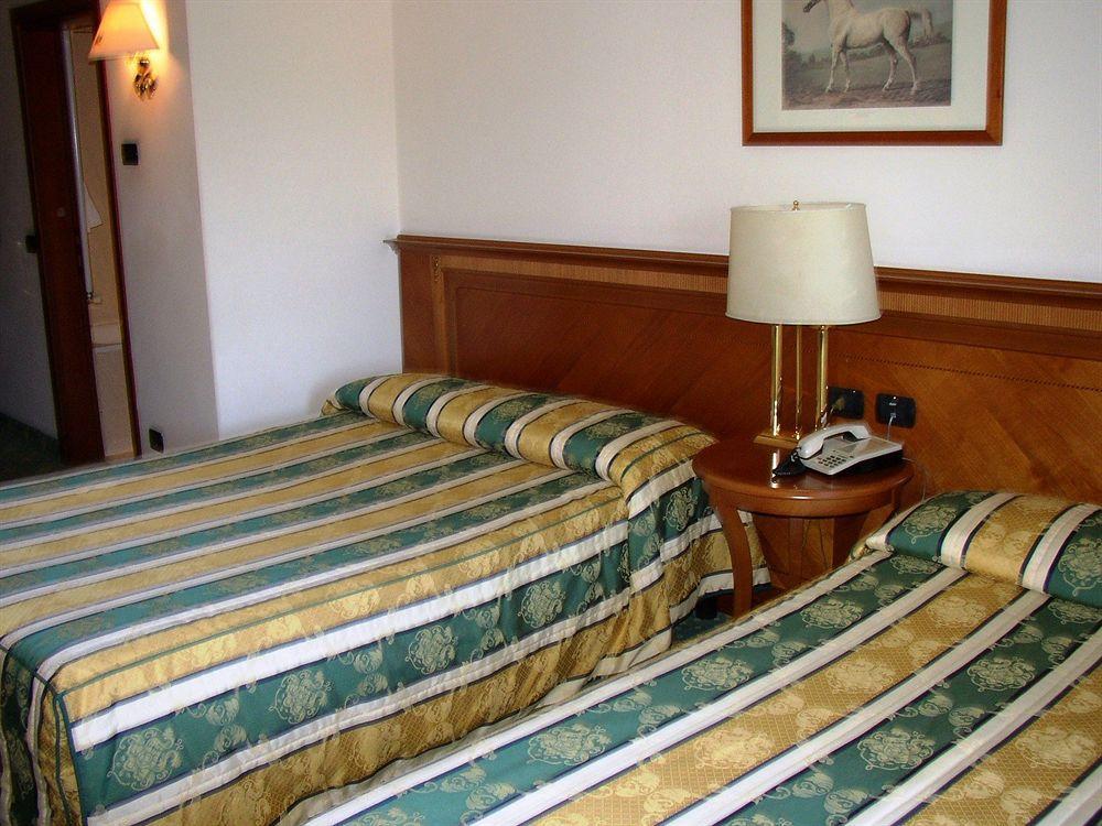 Hotel Eden Levico Terme Eksteriør bilde