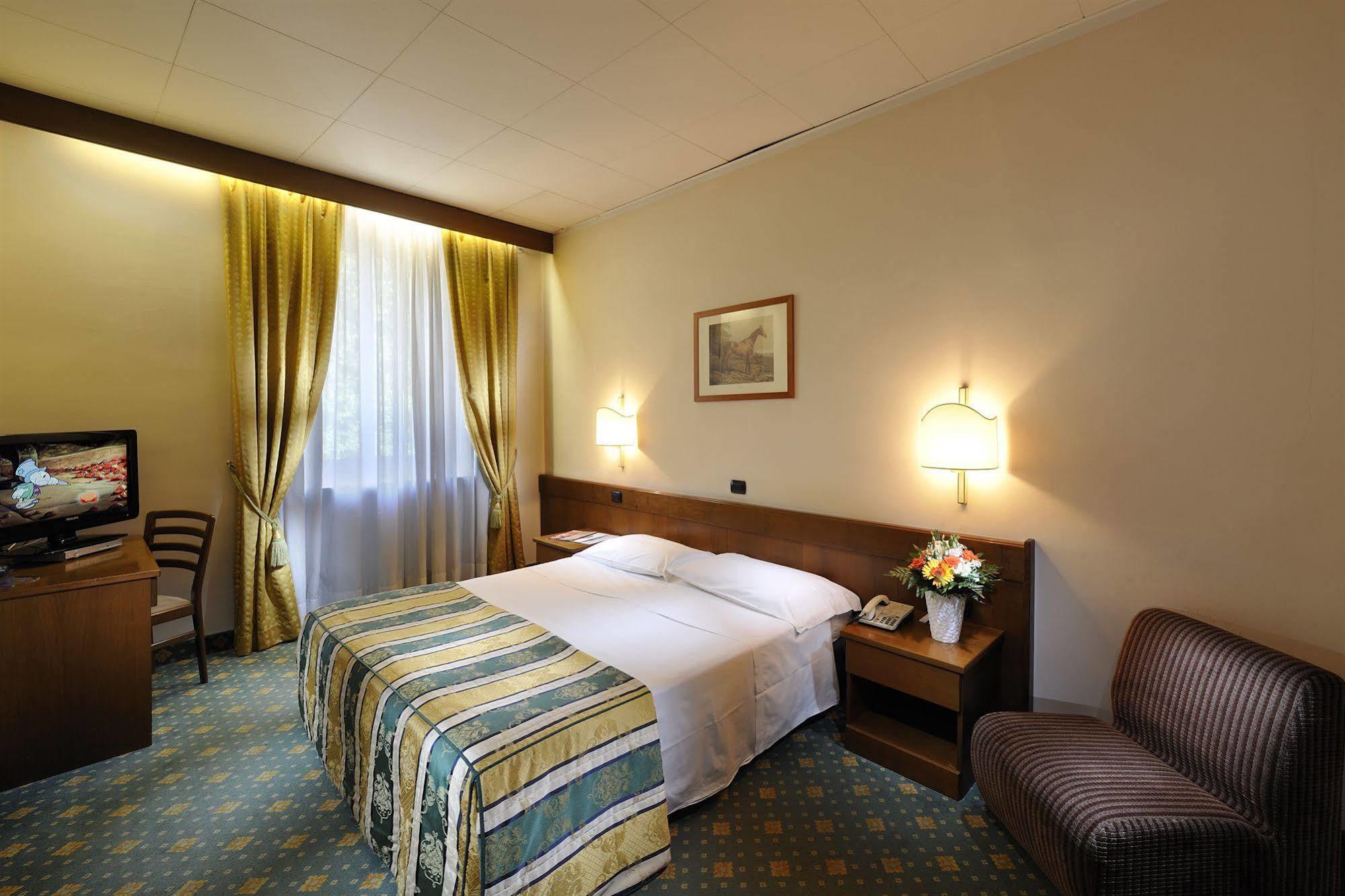 Hotel Eden Levico Terme Eksteriør bilde
